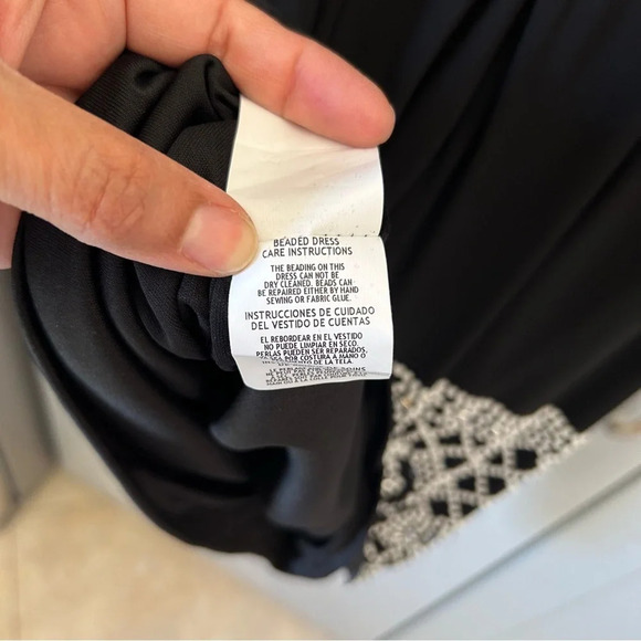 Xscape Women's Sleeveless Black Beaded Dress Size 6 Knee Length, Semi Formal - Picture 10 of 10